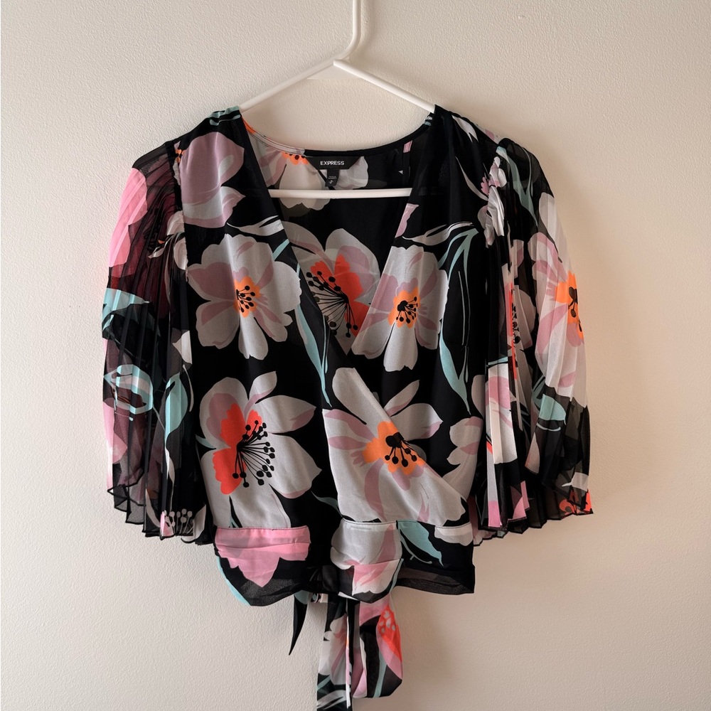 Express Black Cropped Blouse with Pink and White Floral Pattern